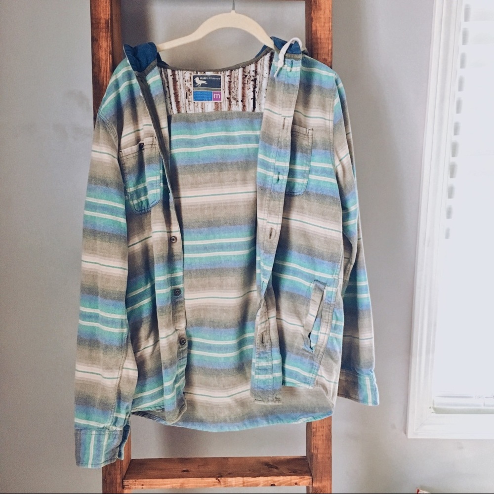 Beachy button up with hood